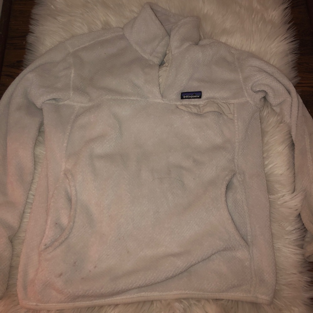 White Patagonia Fleece Pullover